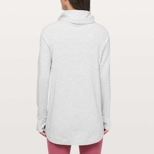 Lululemon Easy Coast Wrap size 6